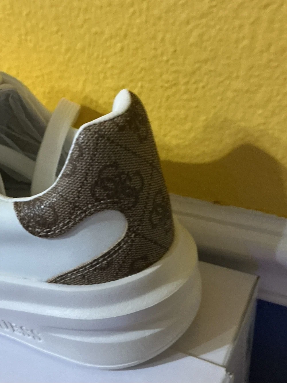GUESS White Platform Sneakers with Brown Logo Heel 7.5 Nwb